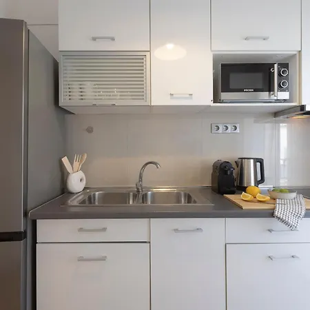 Skyline 3br, Center, 8 Guests * Thessaloniki