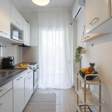 Skyline 3br, Center, 8 Guests Apartment *