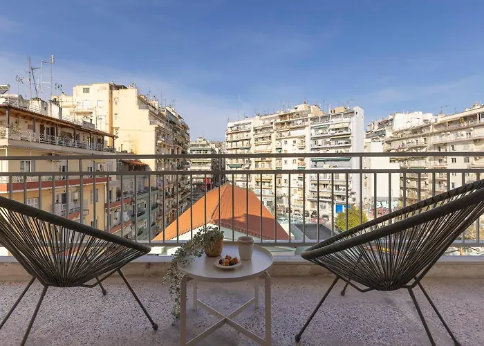 Skyline 3br, Center, 8 Guests سالونيك