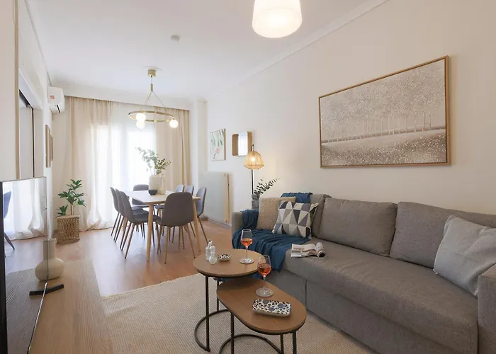 Skyline 3br, Center, 8 Guests *