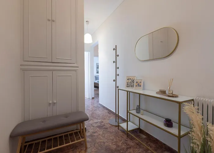 Skyline 3br, Center, 8 Guests شقة سالونيك